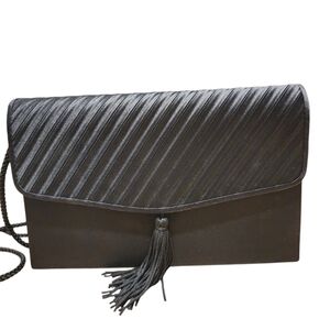 La Regale Clutch